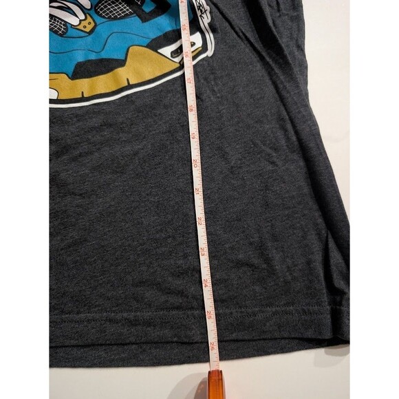 Rare Custom Jacksonville Jaguars Defend Duval Jordan Wolf & Cub Shirt Medium - Picture 6 of 6